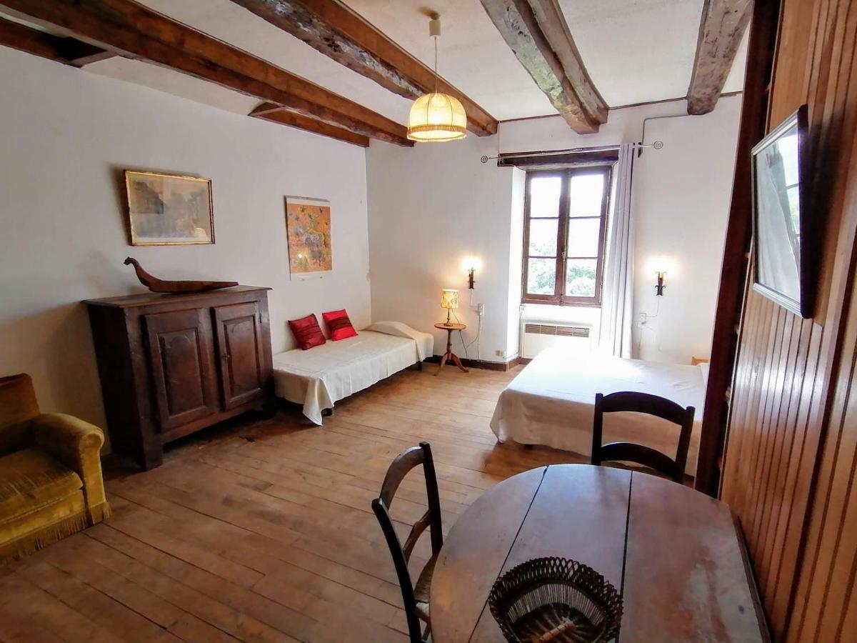 11 Rue Basse Najac Villa Exterior photo