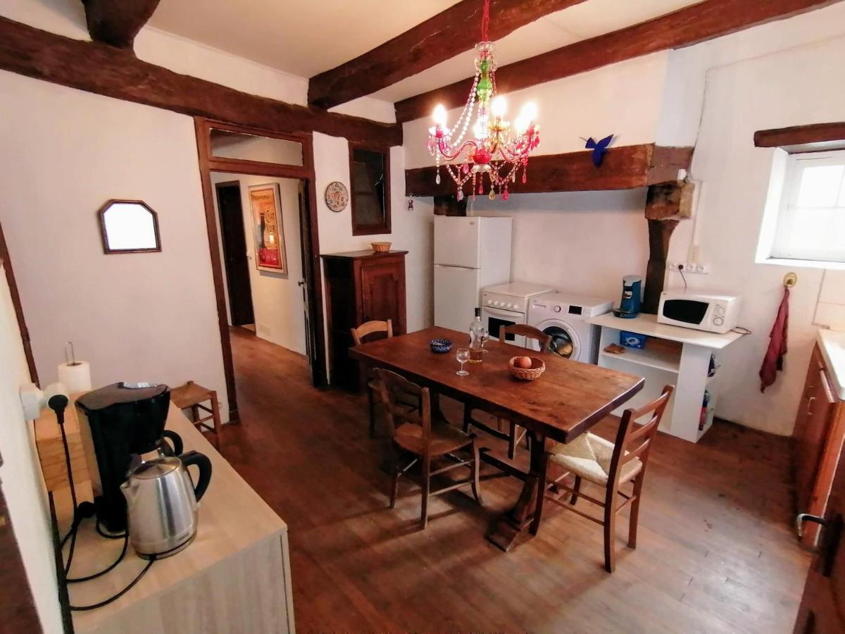 11 Rue Basse Najac Villa Exterior photo